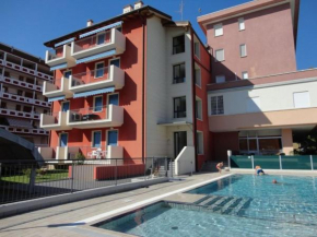 Nice third floor apartment with Swimming pool, Porto Santa Margherita